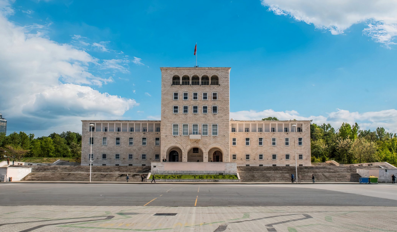 Publikohet kalendari për aplikimin dhe regjistrimin në Universitete